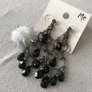 Beautiful crystal earrings. Dark blue.